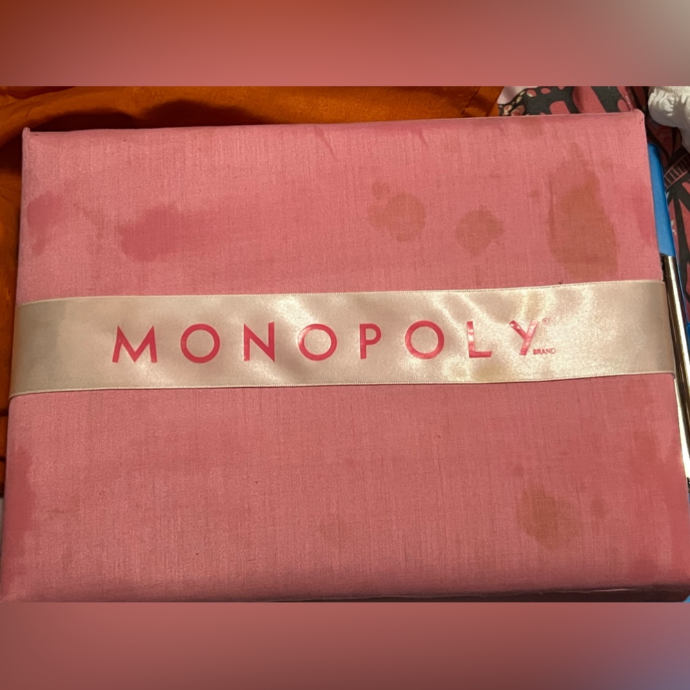 Monopoly, boutique, edition all in pink